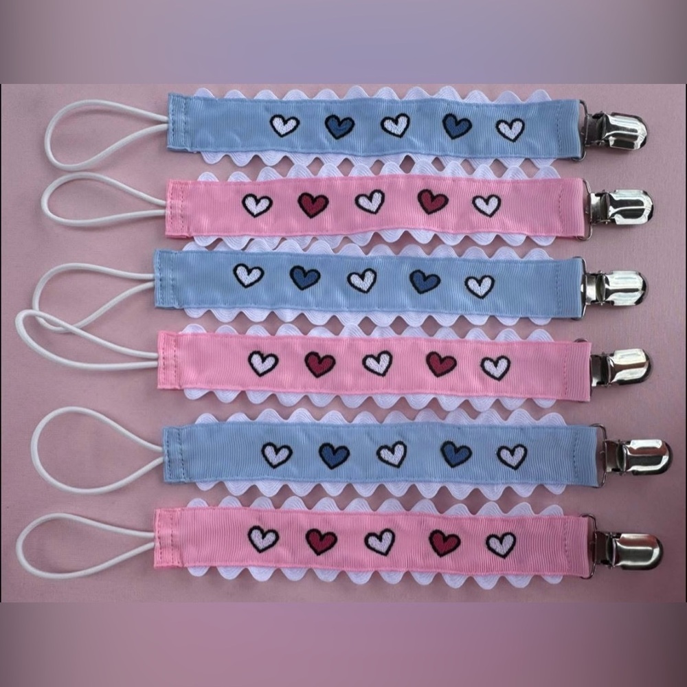 Embroidered Heart Pattern Paci Clips- pink or blue